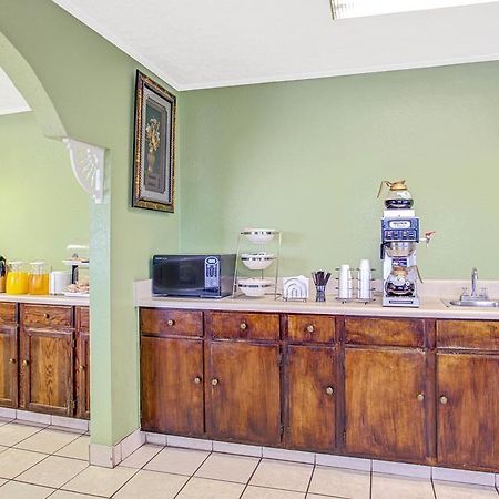 Knights Inn Memphis Airport Extérieur photo